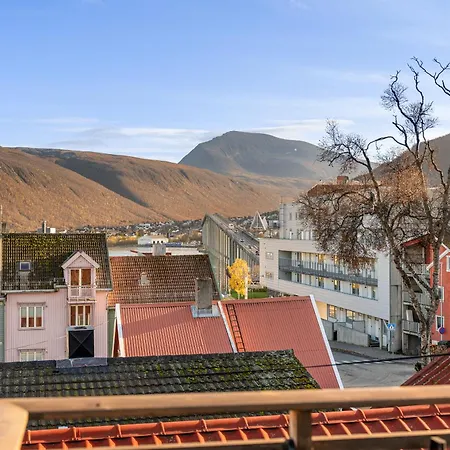 Loft Apartment, With A View From The Roof Terrace * Tromsø