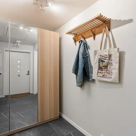 شقة Loft Apartment, With A View From The Roof Terrace