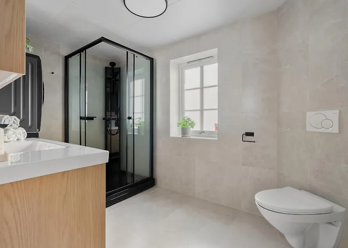 Διαμέρισμα Loft Apartment, With A View From The Roof Terrace